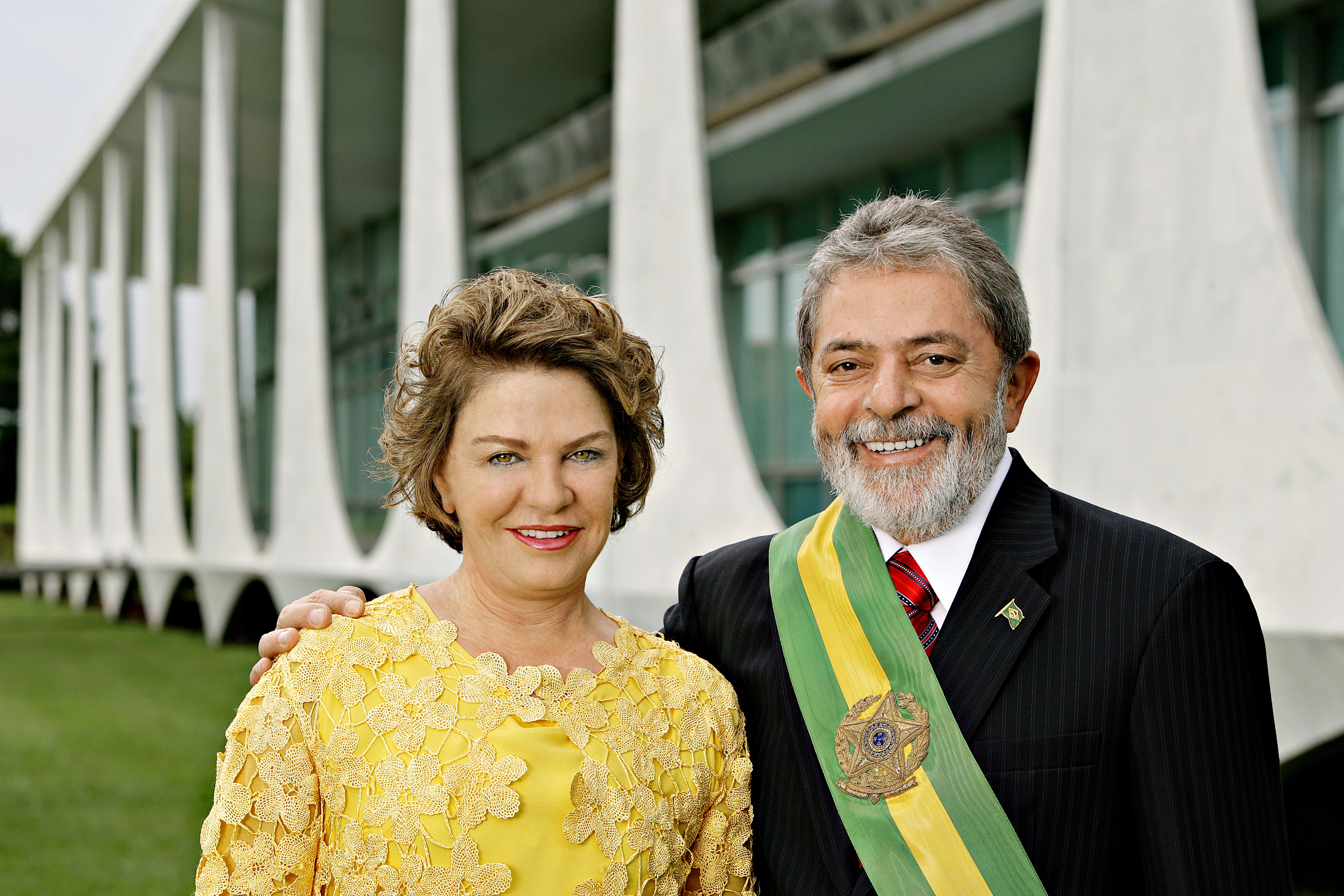 Ministério Público pede condenação de filho e mulher de Lula