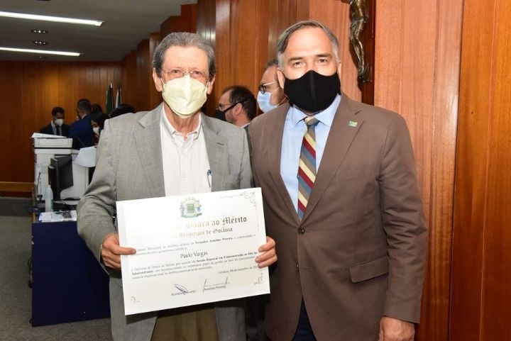 Sandro Mabel realiza terceiro encontro com prefeitos