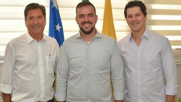 Emedebistas acusam traição em projeto de Mendanha