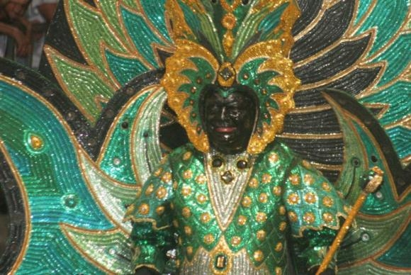 Maracatus levam elementos das culturas africana e indígena às ruas de Fortaleza