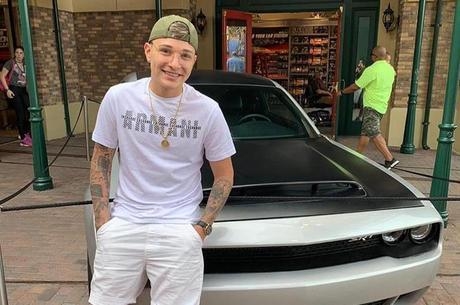 Mc Gui é suspeito de envolvimento em esquema criminoso de sites de leilões de carro