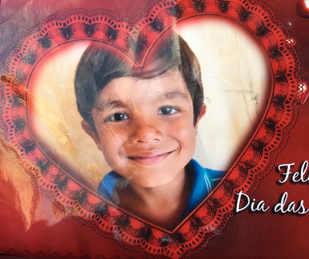 Criança é atropelada enquanto soltava pipa e morre