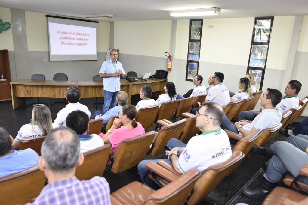 Vereador defende criação de Batalhão Militar para proteger terminais de ônibus
