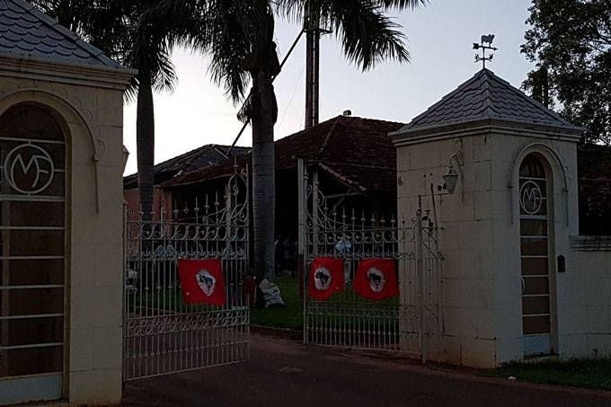 MST invade fazenda de Oscar Maroni, em protesto contra prisão de Lula