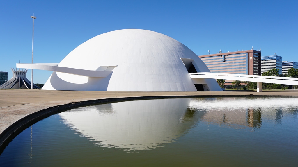 Romance: Distrito Federal faz casamento comunitário no Museu Nacional