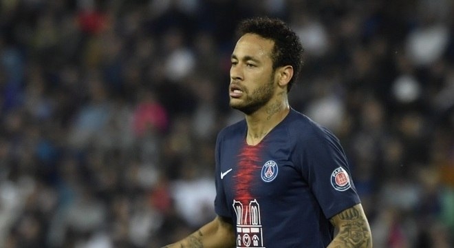 Neymar recusa proposta de renovação, visando volta ao Barcelona