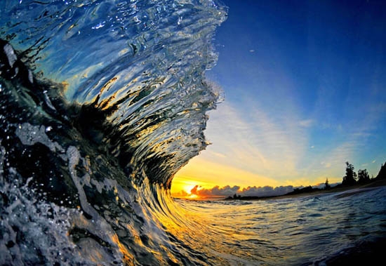 A PERSEVERANÇA DAS ONDAS DO MAR