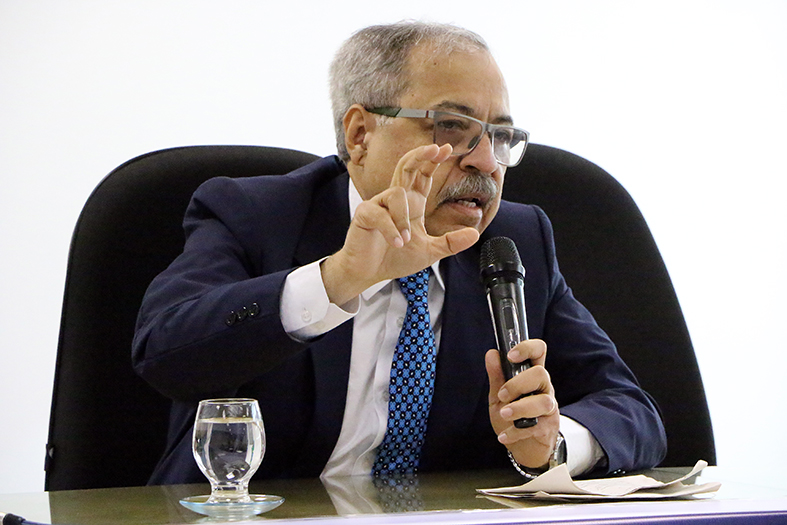Ministro nega liminar para garantir representante de Lula em debates