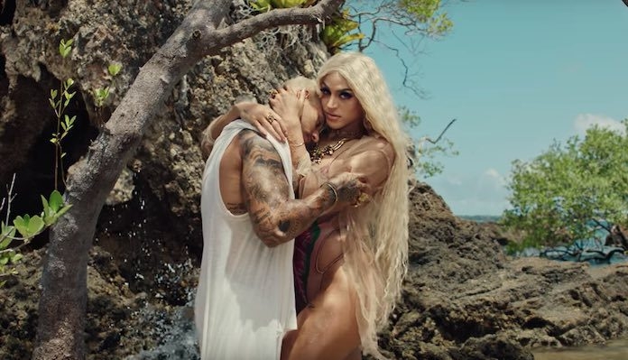 Astro Pornô propõe sexo a três à Pabllo Vittar e Lucas Lucco