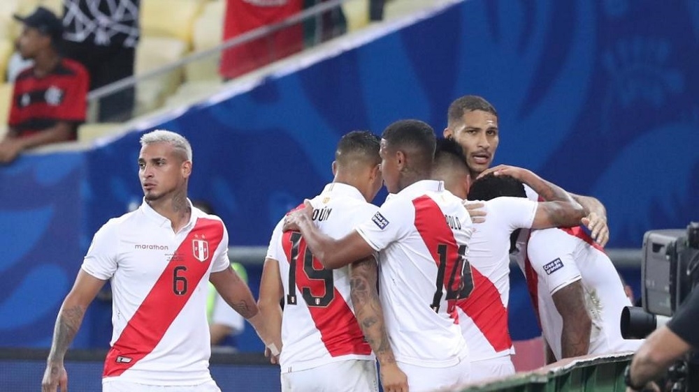 Preparador físico testa positivo e Peru é 4ª seleção com infectados pela covid-19