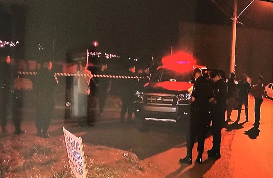 Dois assaltantes são mortos após confronto contra a PM