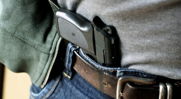 Homem é baleado após tentar assaltar policial militar em Aparecida de Goiânia 