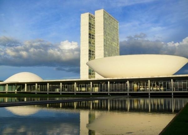 Política em Goiás não pode virar um “Clube da Luta”