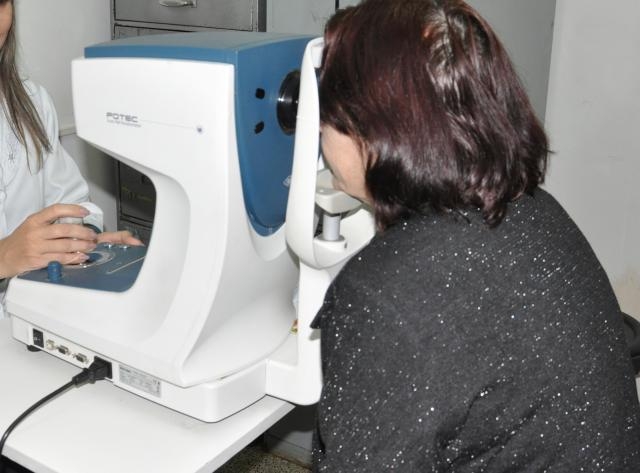 Prefeitura e Fundação Banco de Olhos promovem ação para reduzir fila do glaucoma em Goiânia