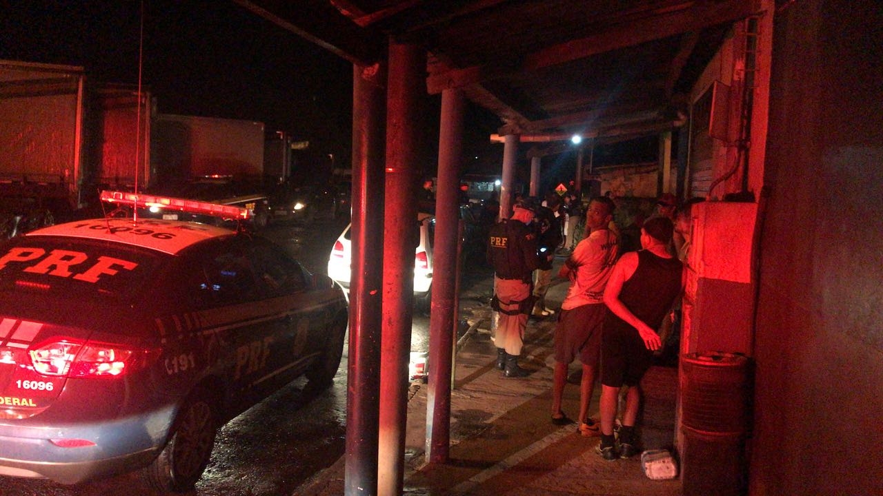 Força-tarefa policial fiscaliza boates e motéis de Aparecida de Goiânia