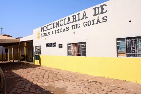 Dois detentos são mortos em presídio em Águas Lindas de Goiás