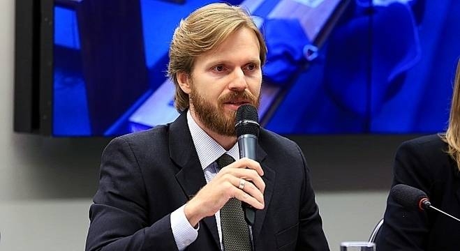 “Ministra desrespeita trabalhadores”, diz procurador do MPT
