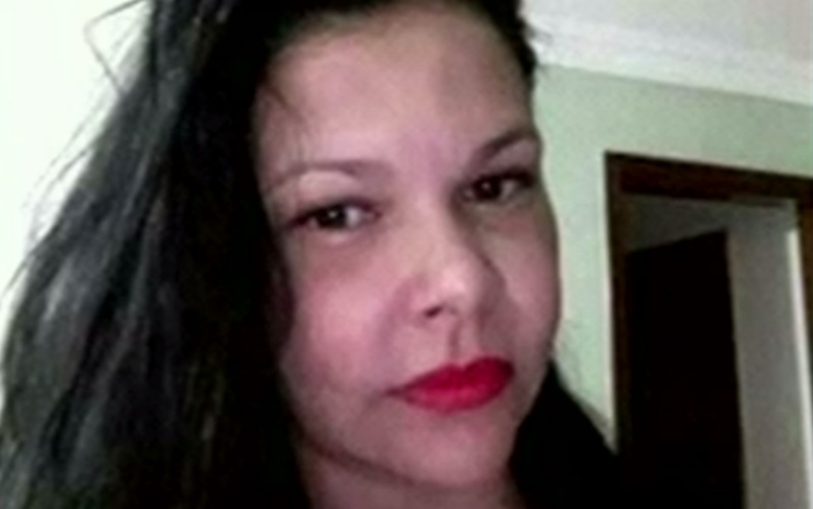 Homem é suspeito de matar namorada professora para comprar moto