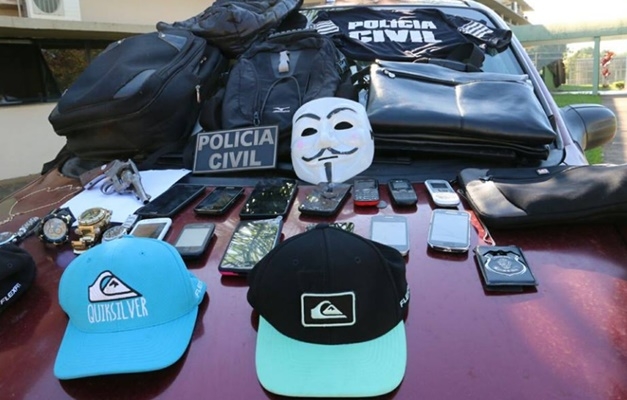 Presos suspeitos de promover arrastões em escolas de Aparecida e Abadia