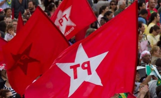 Falta pão e  o PT briga