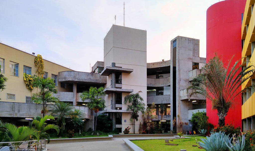 MEC volta a permitir o ingresso de novos alunos em cursos da Fasam e PUC