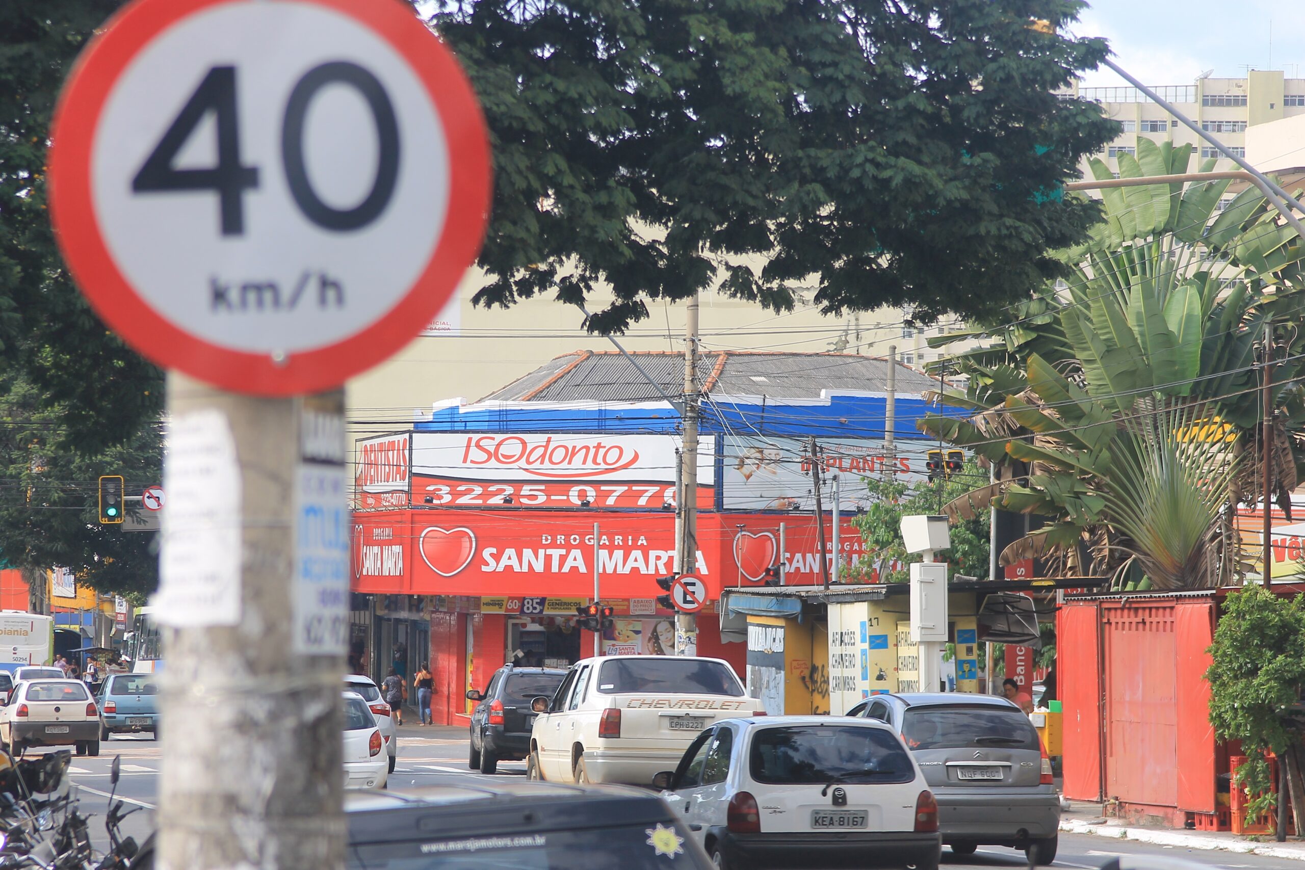 Multas podem superar R$570 na Zona 40 em Goiânia