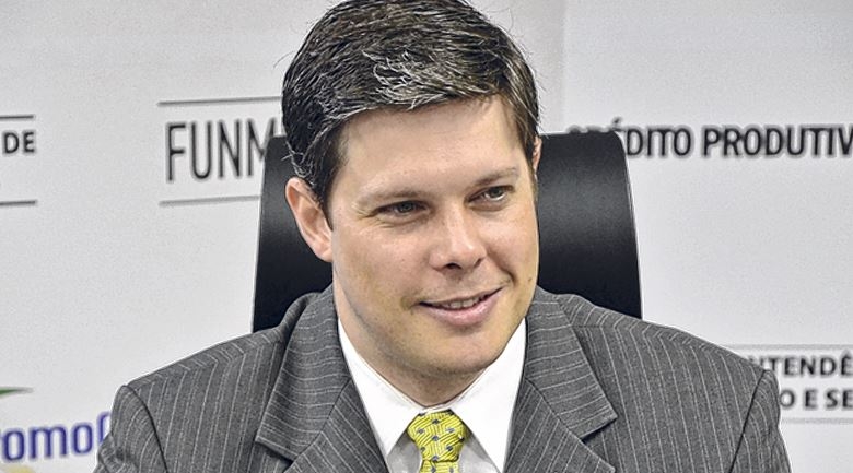 Rafael Lousa preside a Fenaju pela primeira vez