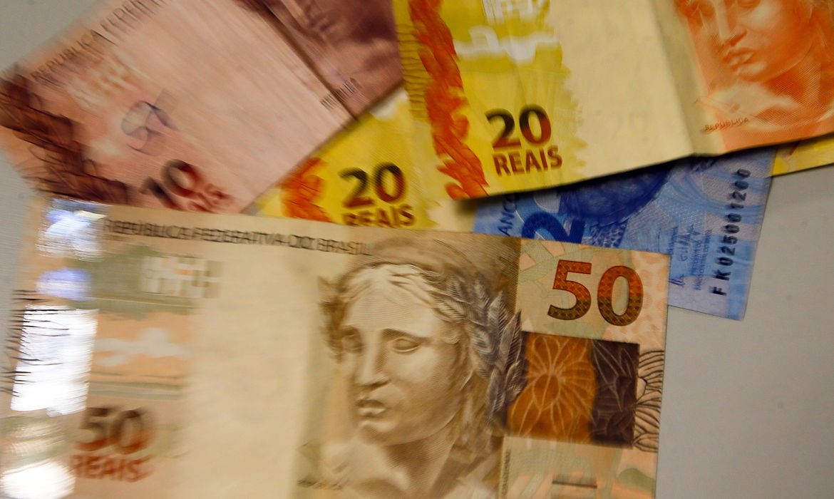 Arrecadação de impostos de R$ 174,9 bi é recorde para mês de janeiro