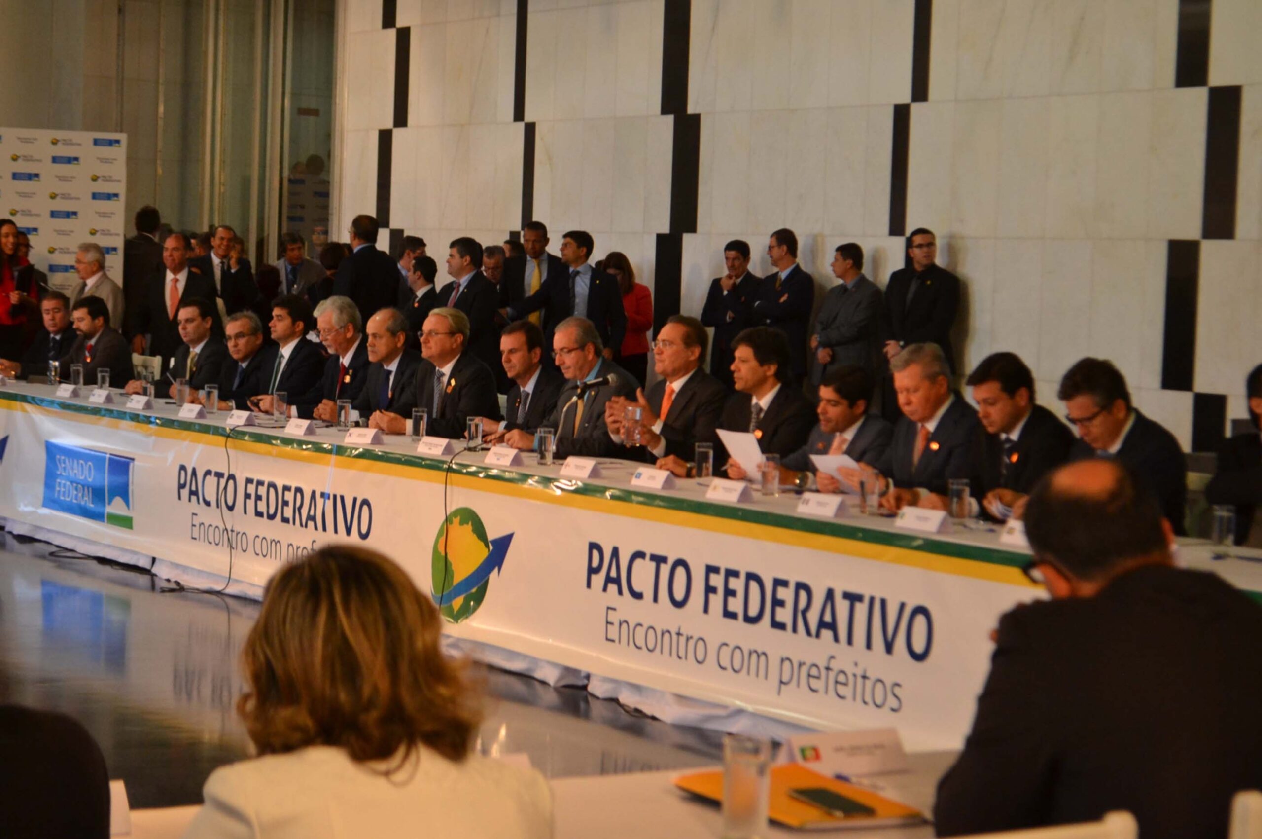 Os prefeitos e o estelionato eleitoral