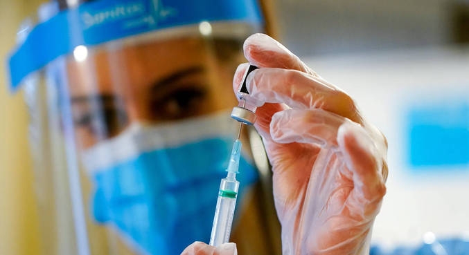 Eficácia de 78% da vacina é de parte do estudo, diz cientista