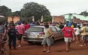 Suspeito de matar mulher durante assalto é linchado por populares em Goiás