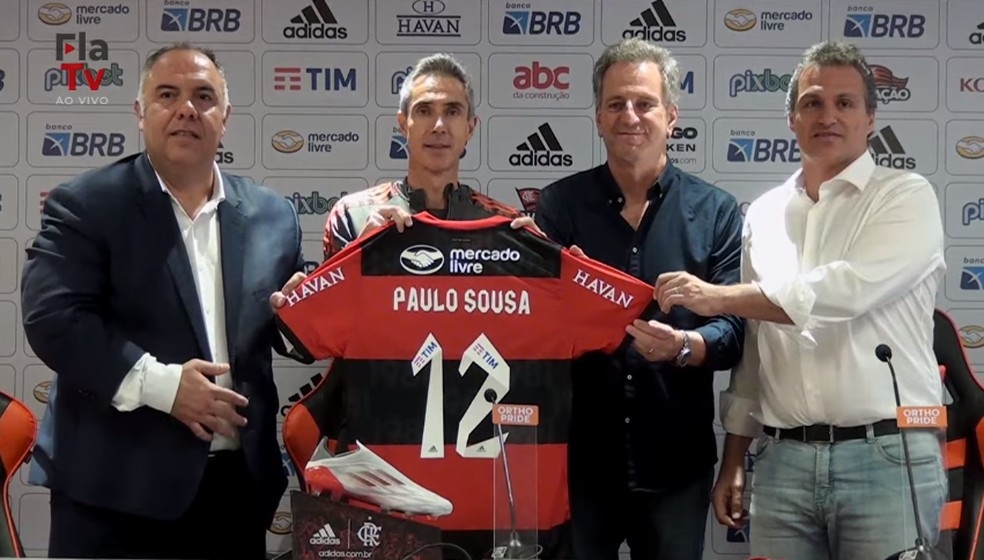 Paulo Sousa é apresentado no Flamengo e fala em 'oportunidade única' na carreira