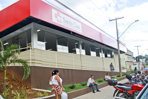 Maternidade da Santa Casa de Misericórdia de Goiânia é fechada por falta de profissionais