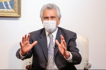 "Estado tem que voltar os olhos para aqueles que nada têm”, afirma Caiado em live