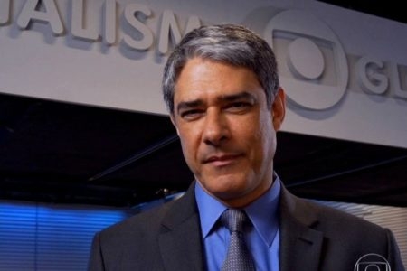 William Bonner imita Bolsonaro e internautas reagem a atitude