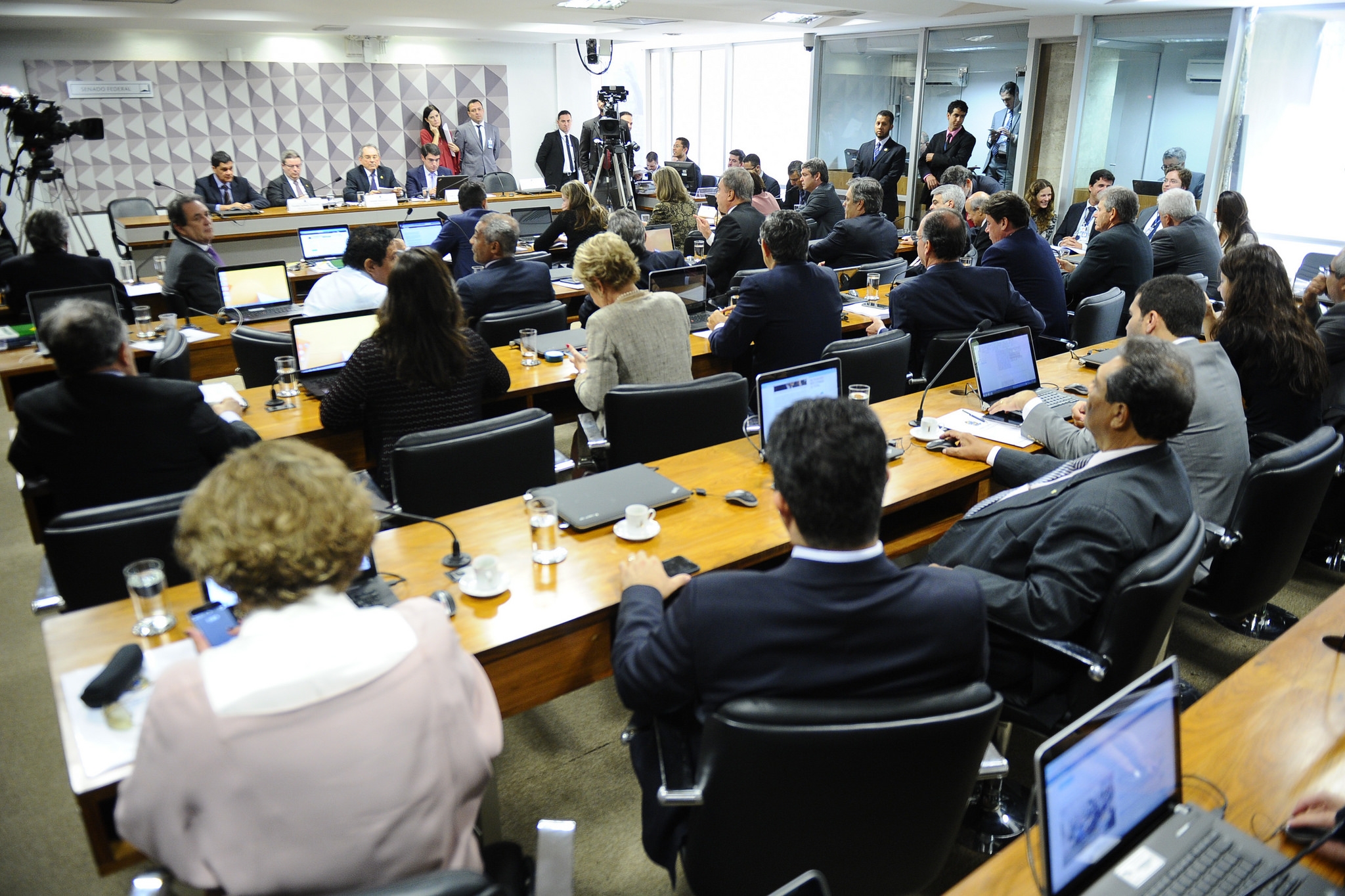 Senado inicia segunda etapa do processo de impeachment de Dilma na terça-feira, 24