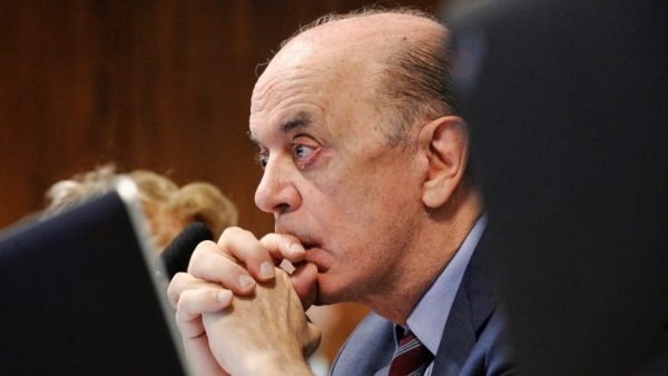 Senador José Serra é diagnosticado com câncer de próstata