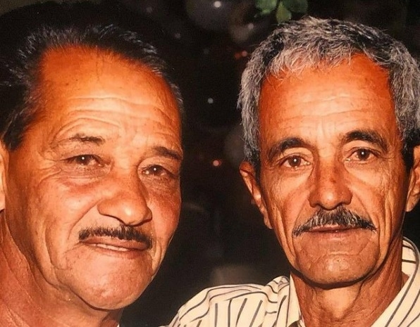 Leonardo homenageia Francisco pai de Zezé di Camargo e Luciano