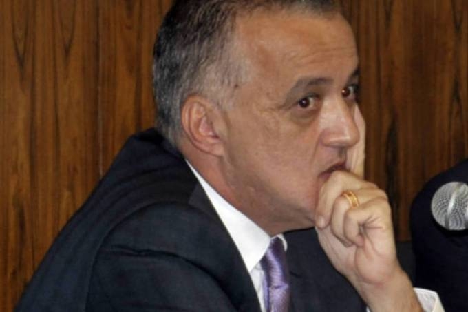 Processo contra Cachoeira cita suposto vazamento de dados de delegado