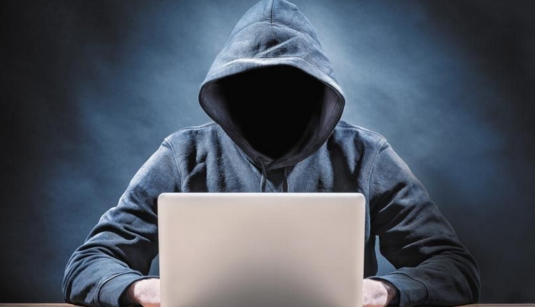 ‘Stalking’: Perseguição na internet é crime