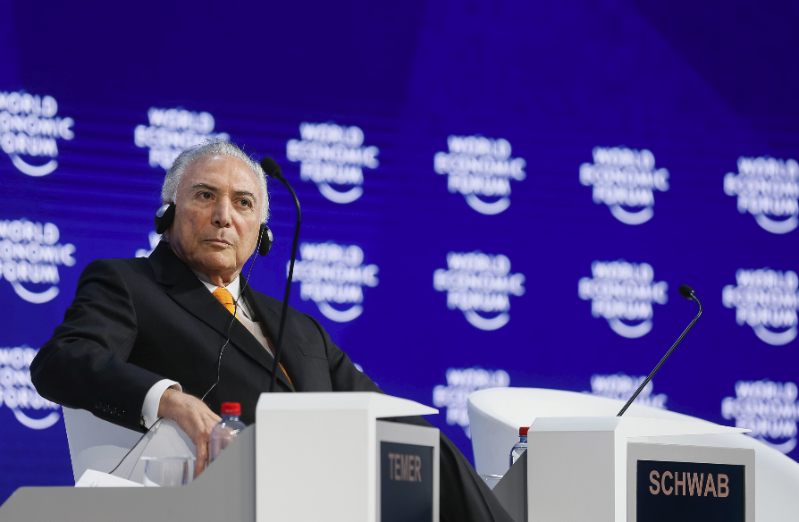 Em Davos, Temer defende reformas em andamento no país