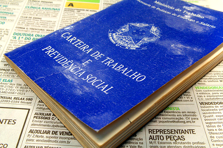 Juízes do Trabalho condenam terceirização