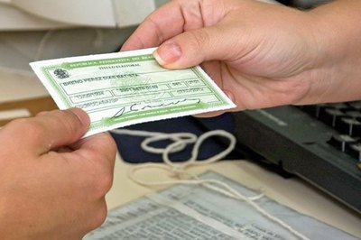 600 mil eleitores goianos estão com o título de eleitor cancelado
