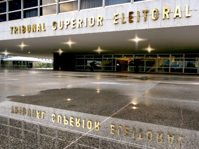Uso da janela partidária exige cautela
