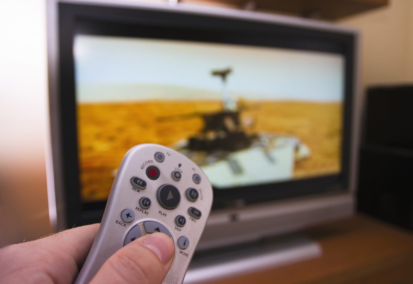 Anatel determina medida cautelar à Sky sobre fusão com empresa nos EUA