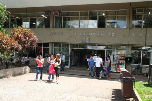 Somente duas faculdades de direito de Goiás recebem selo de qualidade
