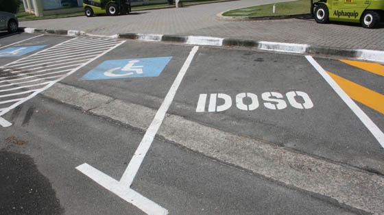 Começa hoje novas regras para uso indevido de vagas de deficientes e idosos