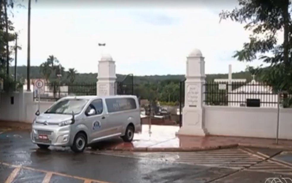Prefeitura de Jataí restringe velórios a 4h de duração e apenas 8 pessoas