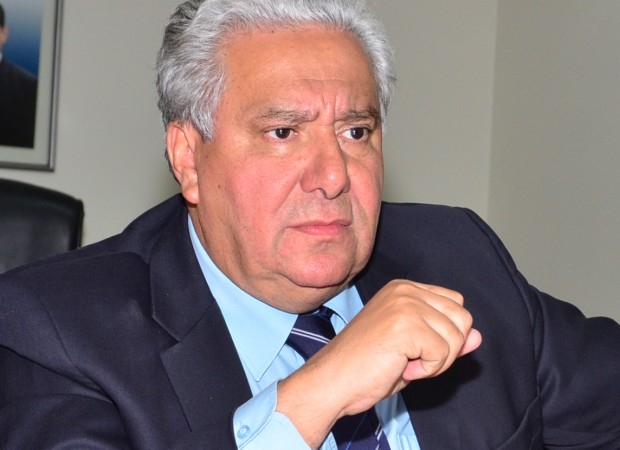 Vilmar Rocha  adia definição  e Vanderlan  antecipa apoio  a Caiado