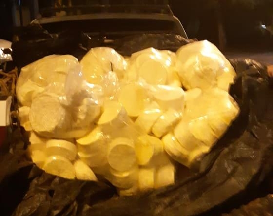 PRF apreende uma tonelada de queijo impróprio para consumo